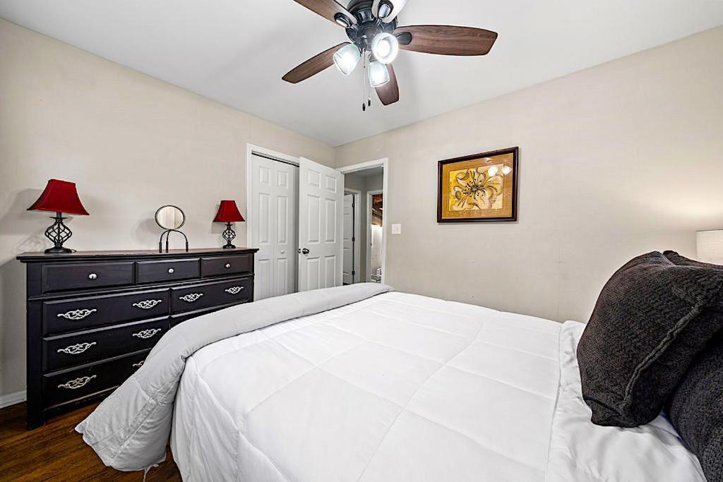 Goodkarma Rentals Refreshed Smyrna Home Near Battery Atl Half Mile To Interstate แอตแลนตา ภายนอก รูปภาพ